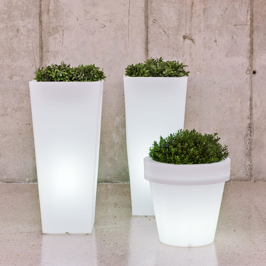 Indoor Outdoor Round Planter with Lighting Solar and Rechargeable