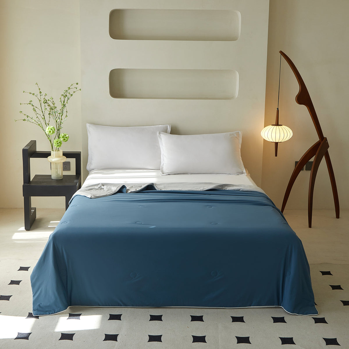 Cooling Comforter in Blue Color - Queen Size