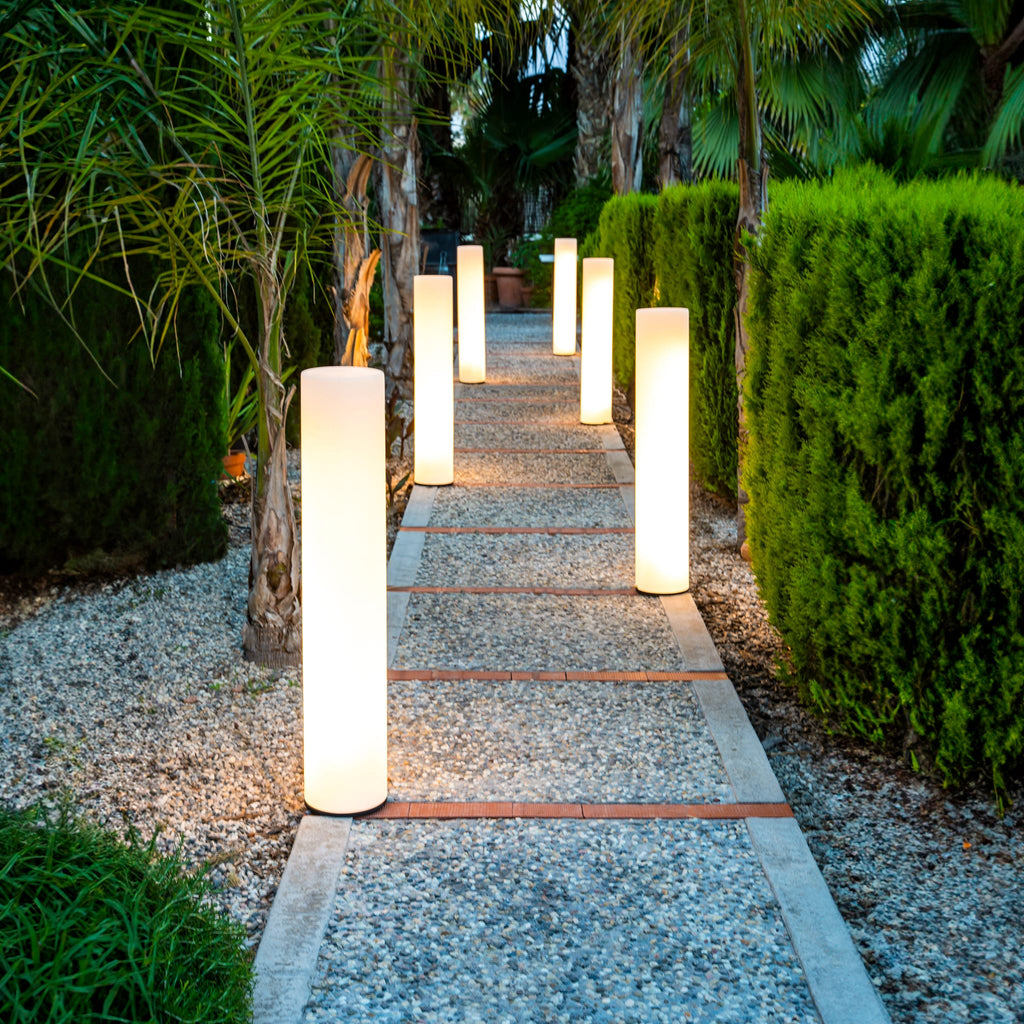 Indoor Outdoor Vertical Lamps