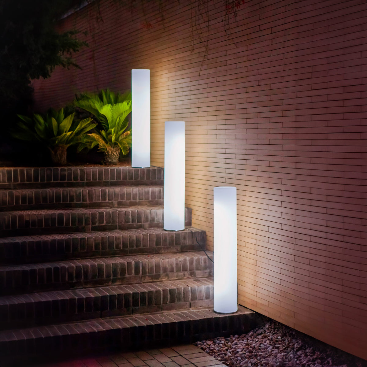 Indoor Outdoor Vertical Lamps
